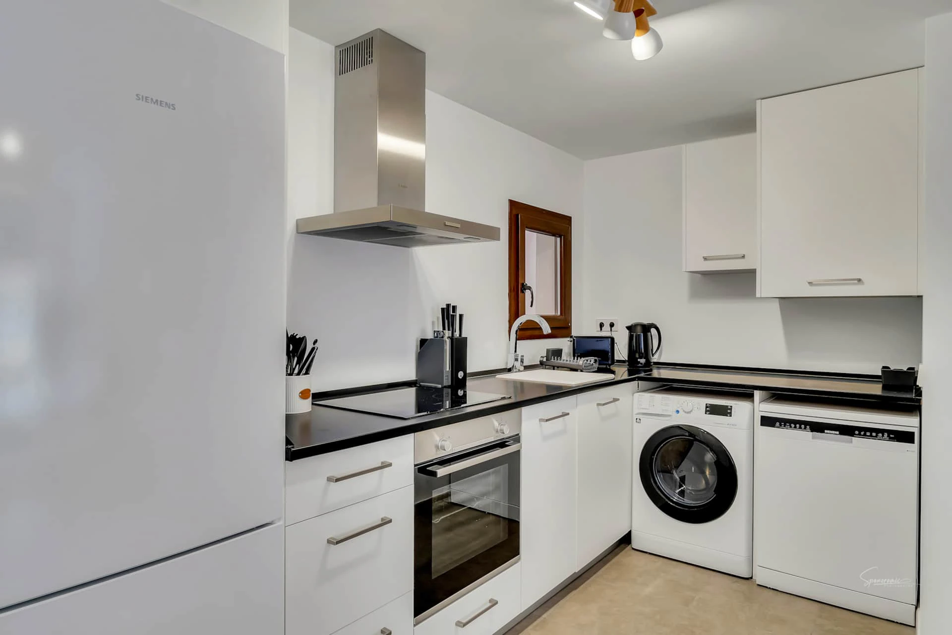 Estiloso reformado y amueblado apartamento en el corazón de Moraira