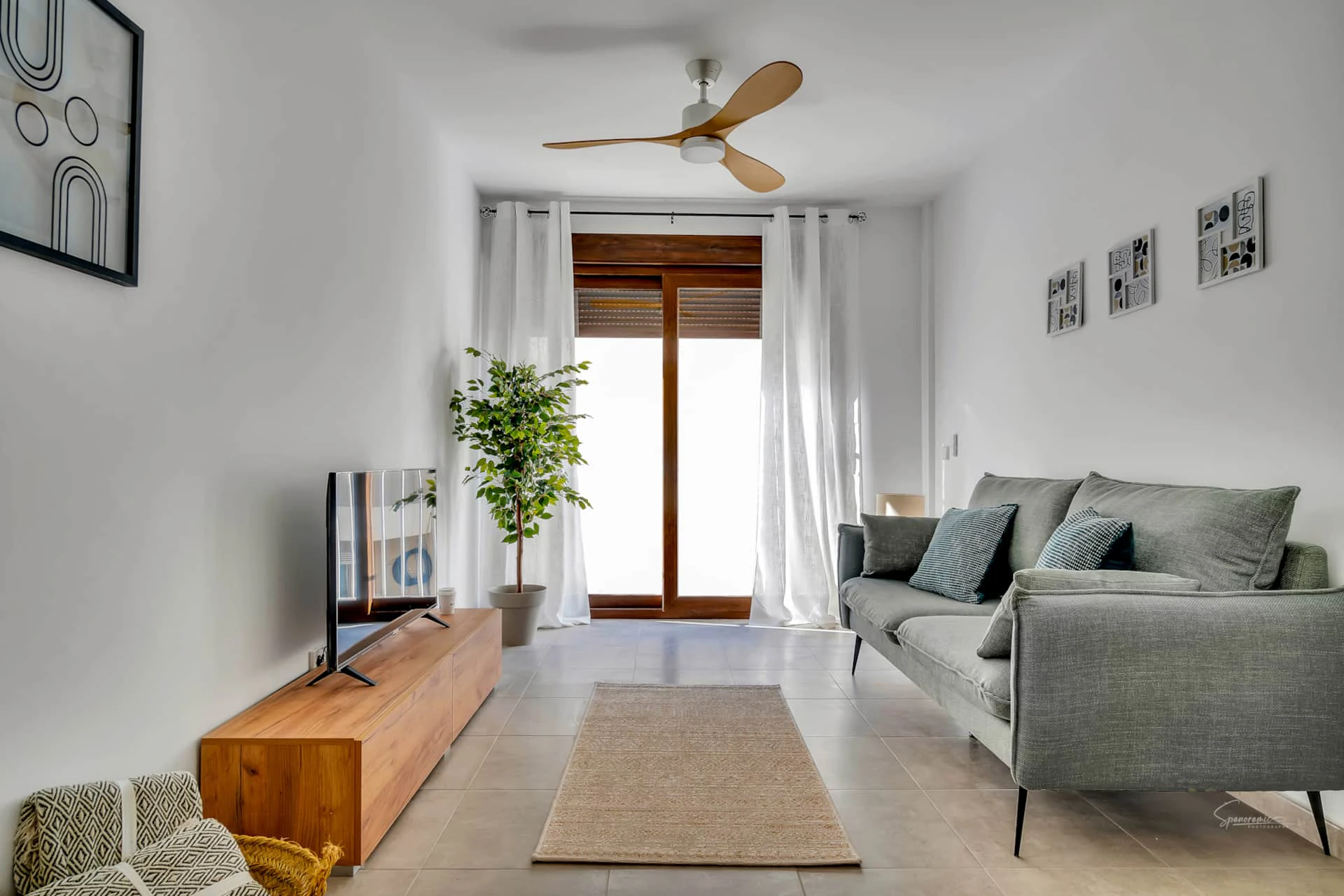 Estiloso reformado y amueblado apartamento en el coraz&oacute;n de Moraira