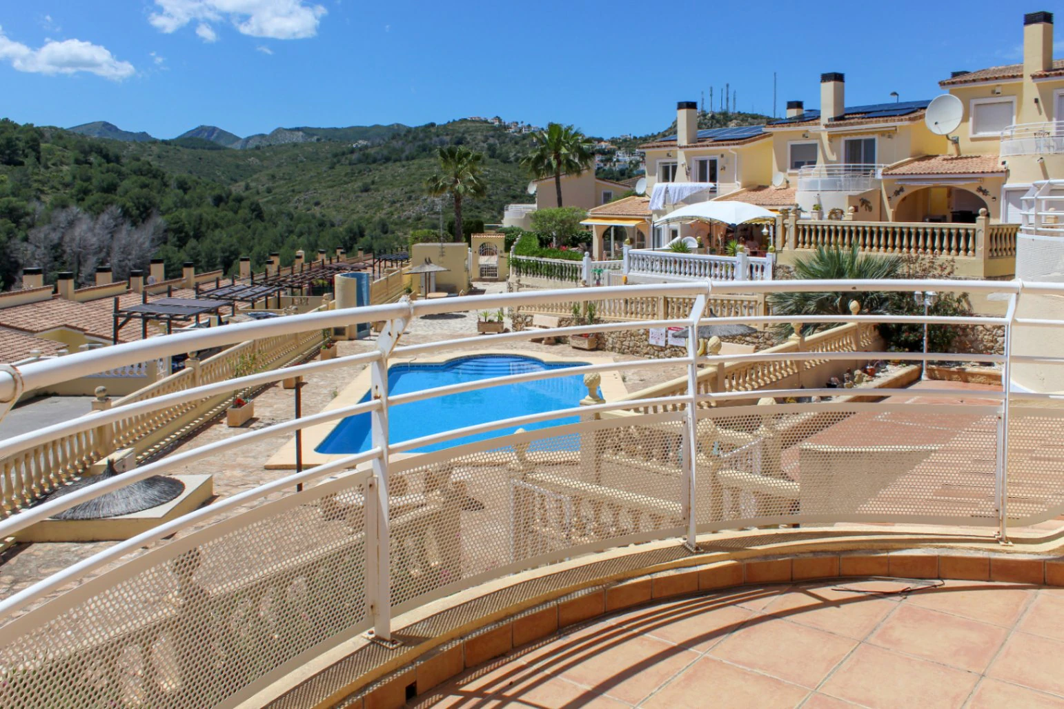 Villa adosada en venta en Gata de Gorgos