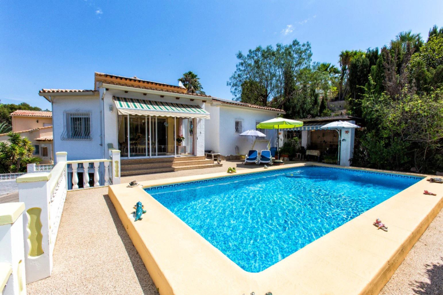 Villa with panoramic views of the Bernia for sale in Calpe