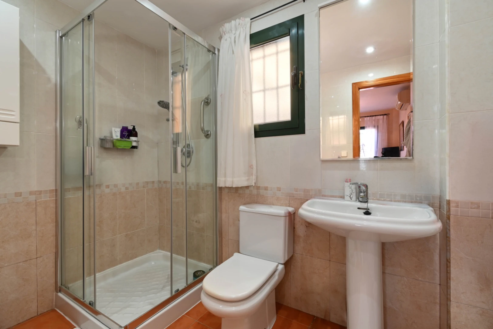3 HABITACIONES, 2 BAÑOS, PISCINA, VISTAS ABIERTAS
