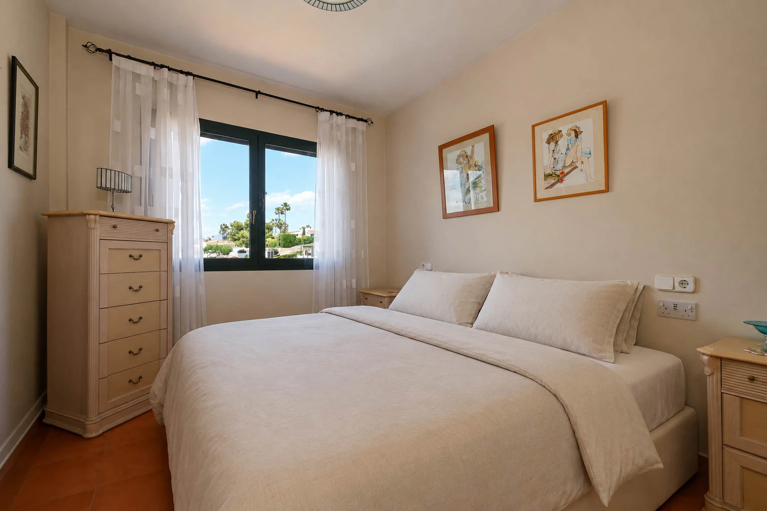 3 HABITACIONES, 2 BAÑOS, PISCINA, VISTAS ABIERTAS