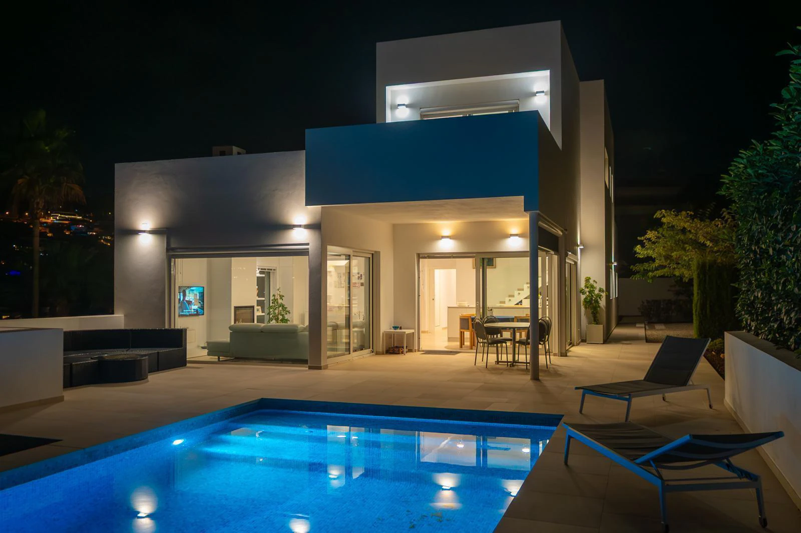 Villa moderna con vistas al mar en venta en Calpe