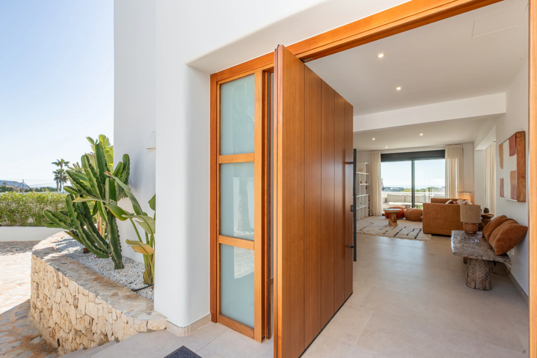 Ibiza Style Luxury Villa in Moraira — Mediterranean Elegance Just 1 km from the Sea