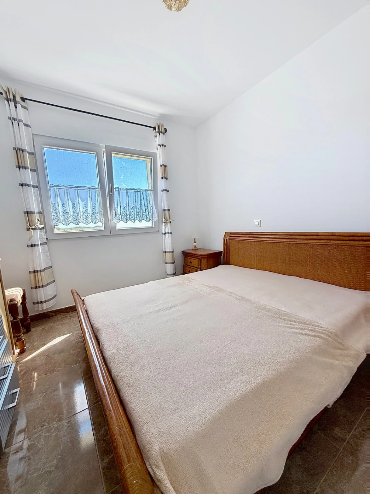 3-bedrooms, 3 bathroom sea view villa overlooking the natural park in Cumbre del Sol