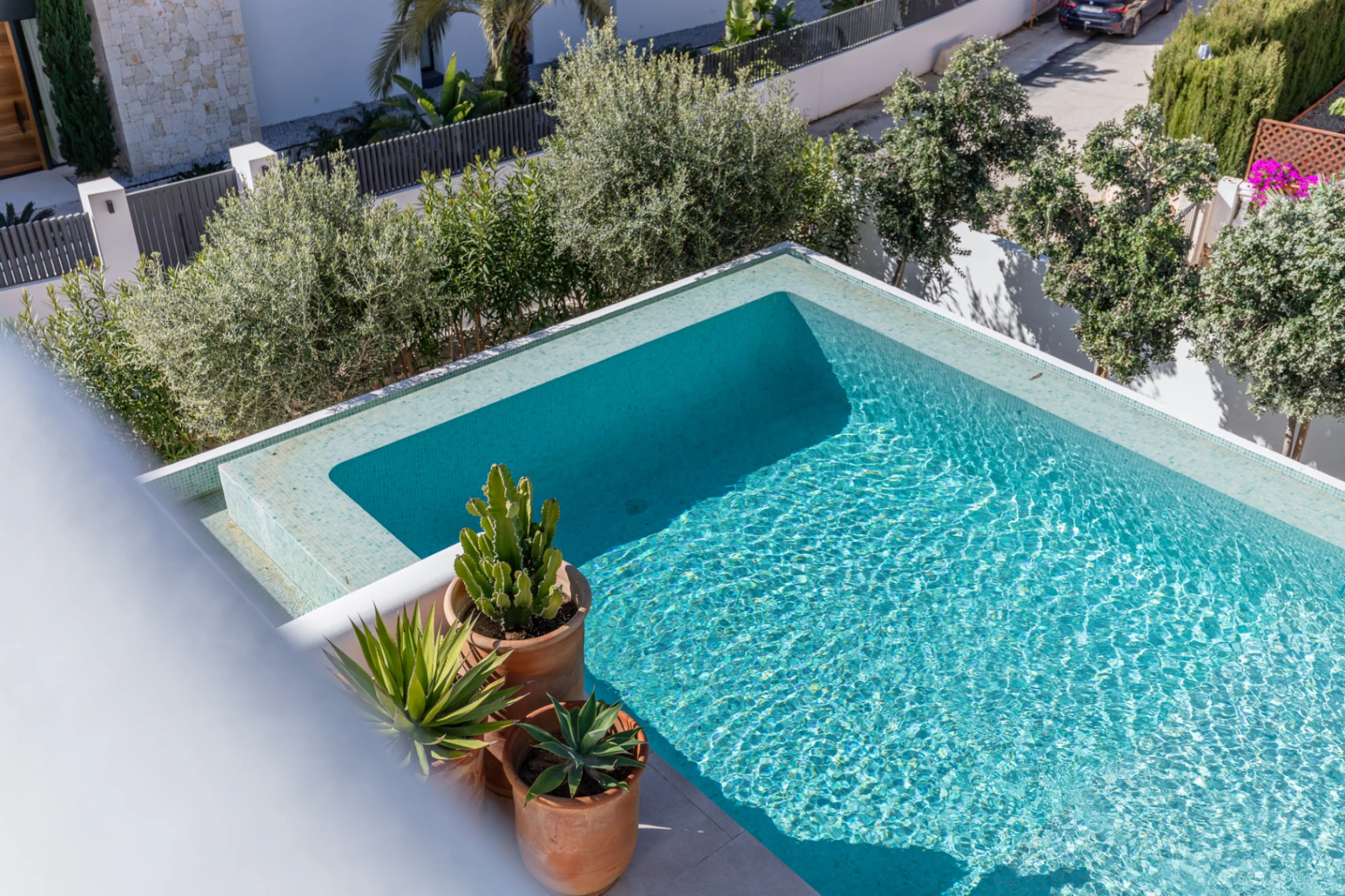 Ibiza Style Luxury Villa in Moraira — Mediterranean Elegance Just 1 km from the Sea