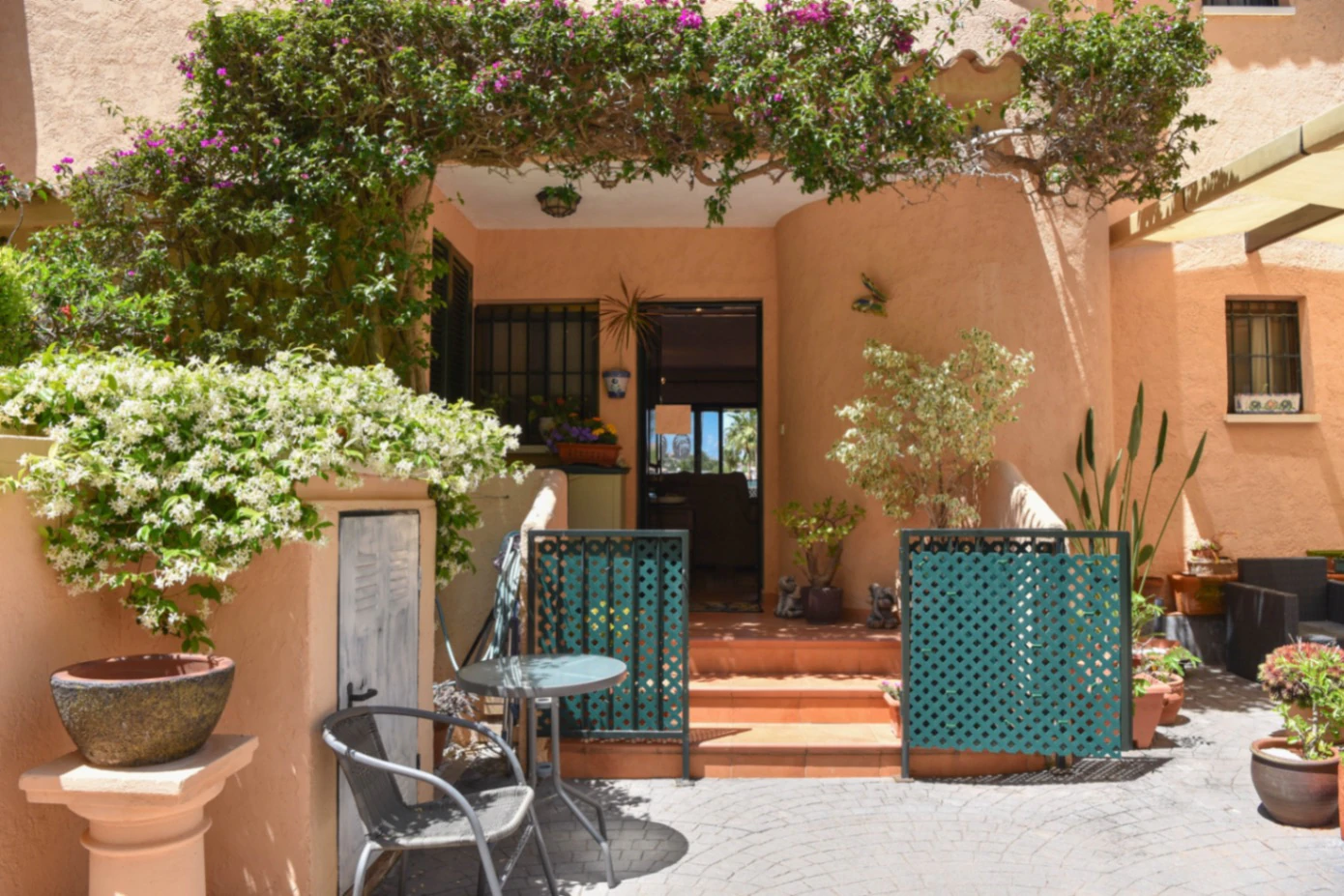3 HABITACIONES, 2 BAÑOS, PISCINA, VISTAS ABIERTAS