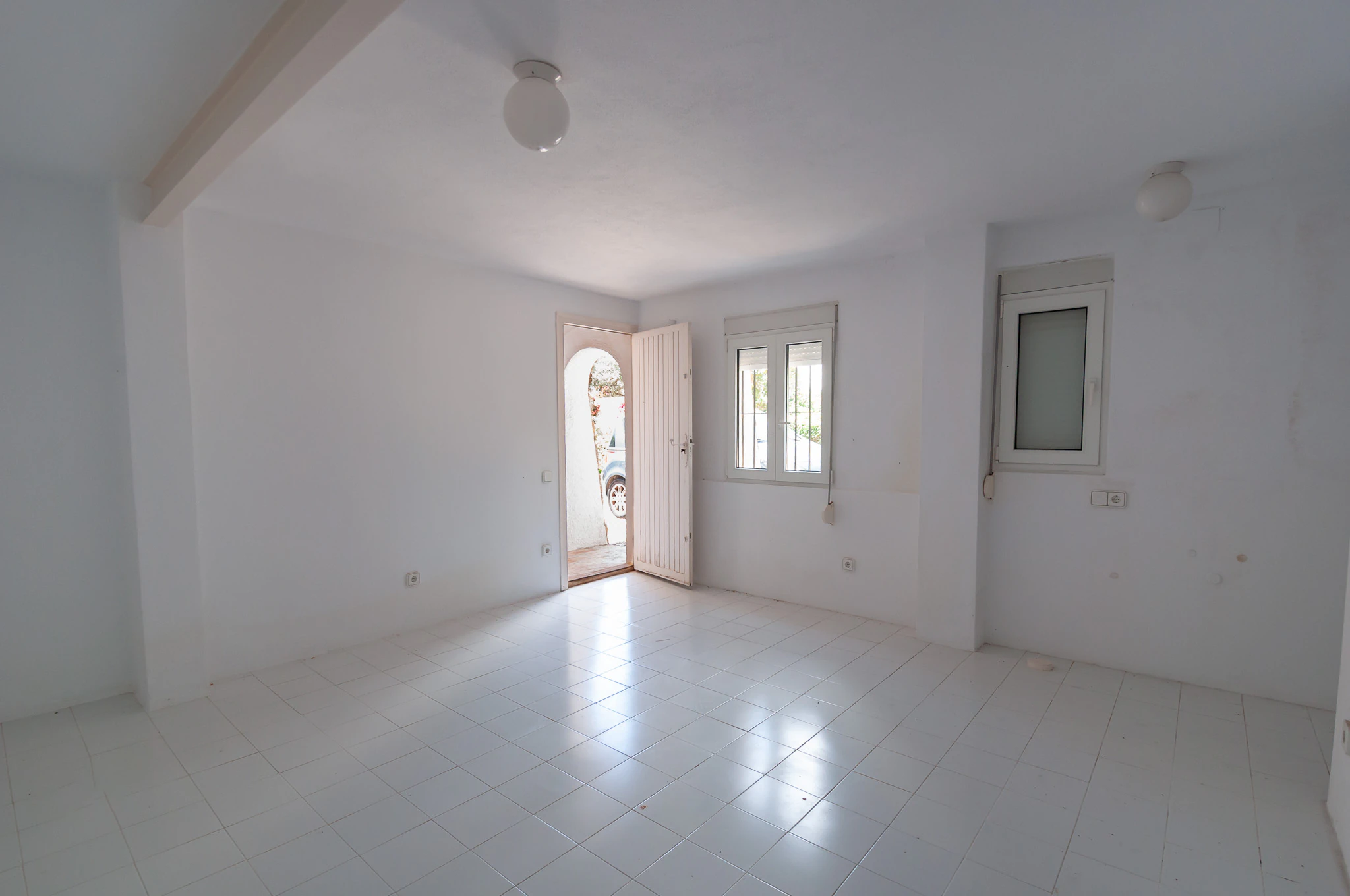 Villa con impresionantes vistas abiertas y vistas parciales al mar en venta en Pla Del Mar, Moraira