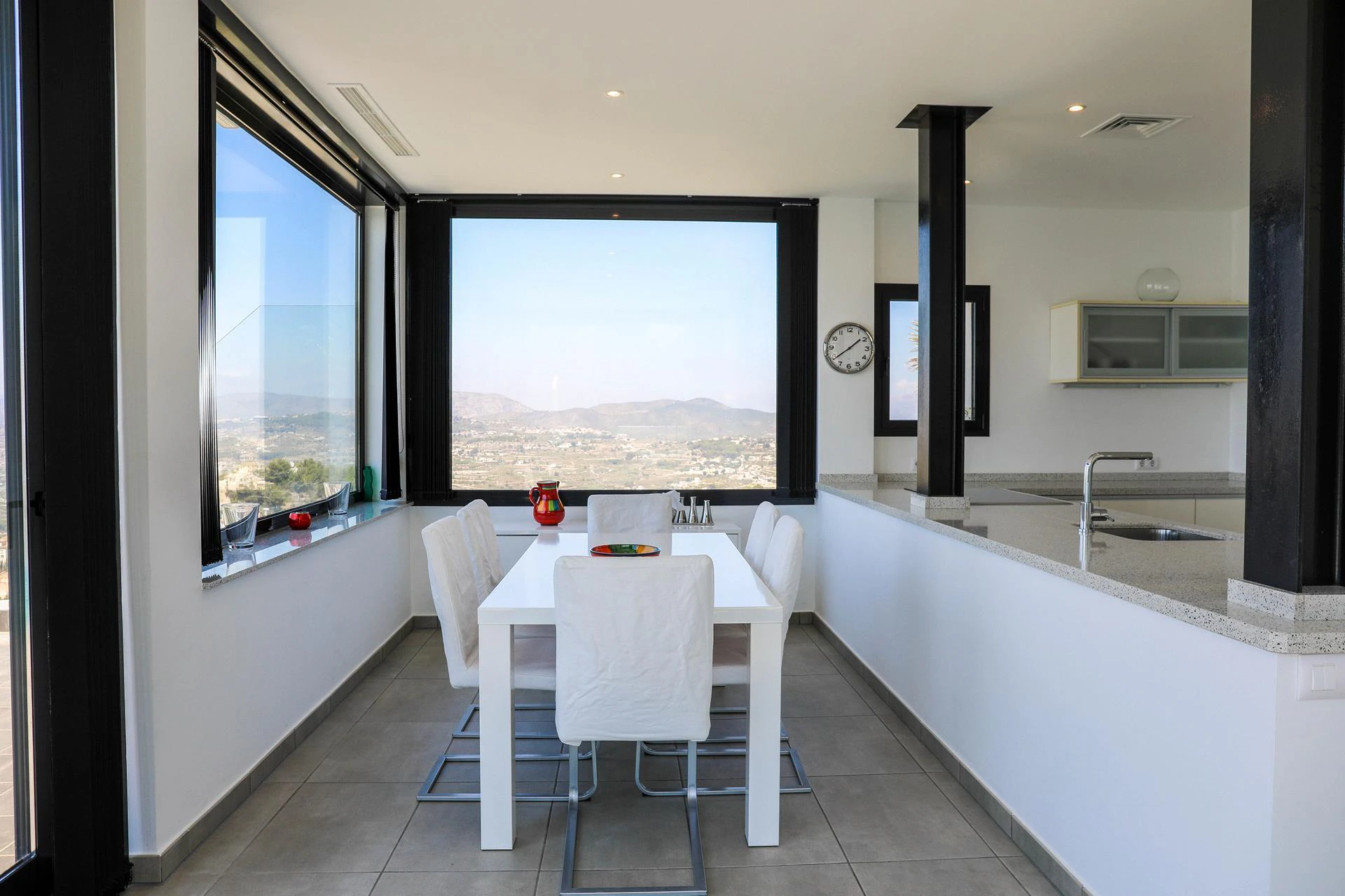 Cumbre del Sol villa moderna con impresionantes vistas al mar