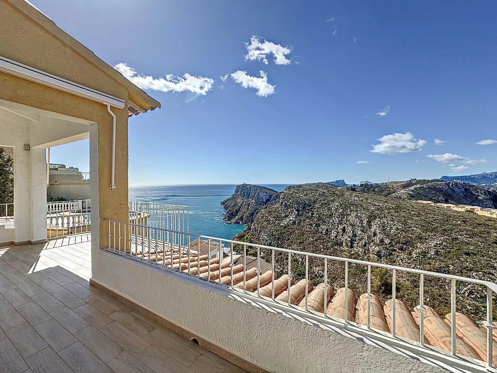 Cumbre del Sol villa con espectaculares vistas al mar