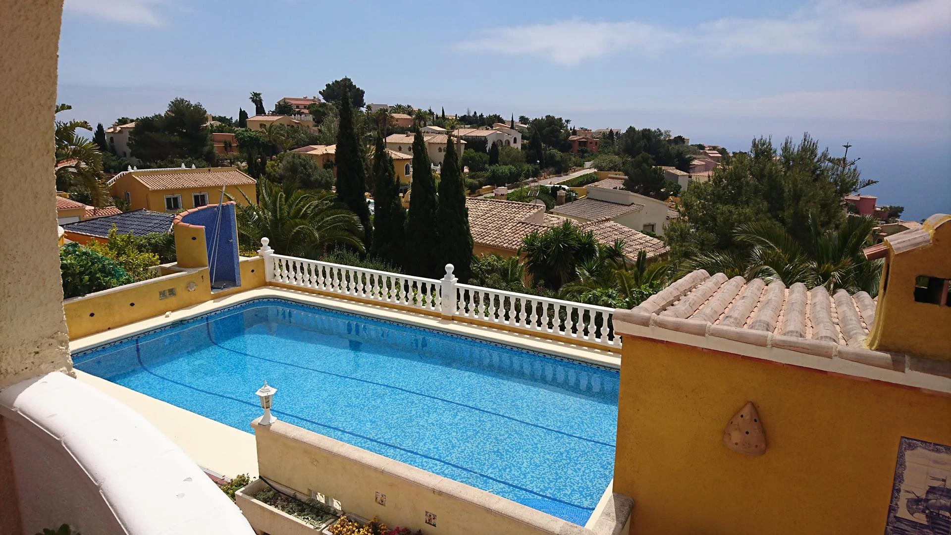 Cumbre del Sol espectacular villa mediterránea con vistas al mar