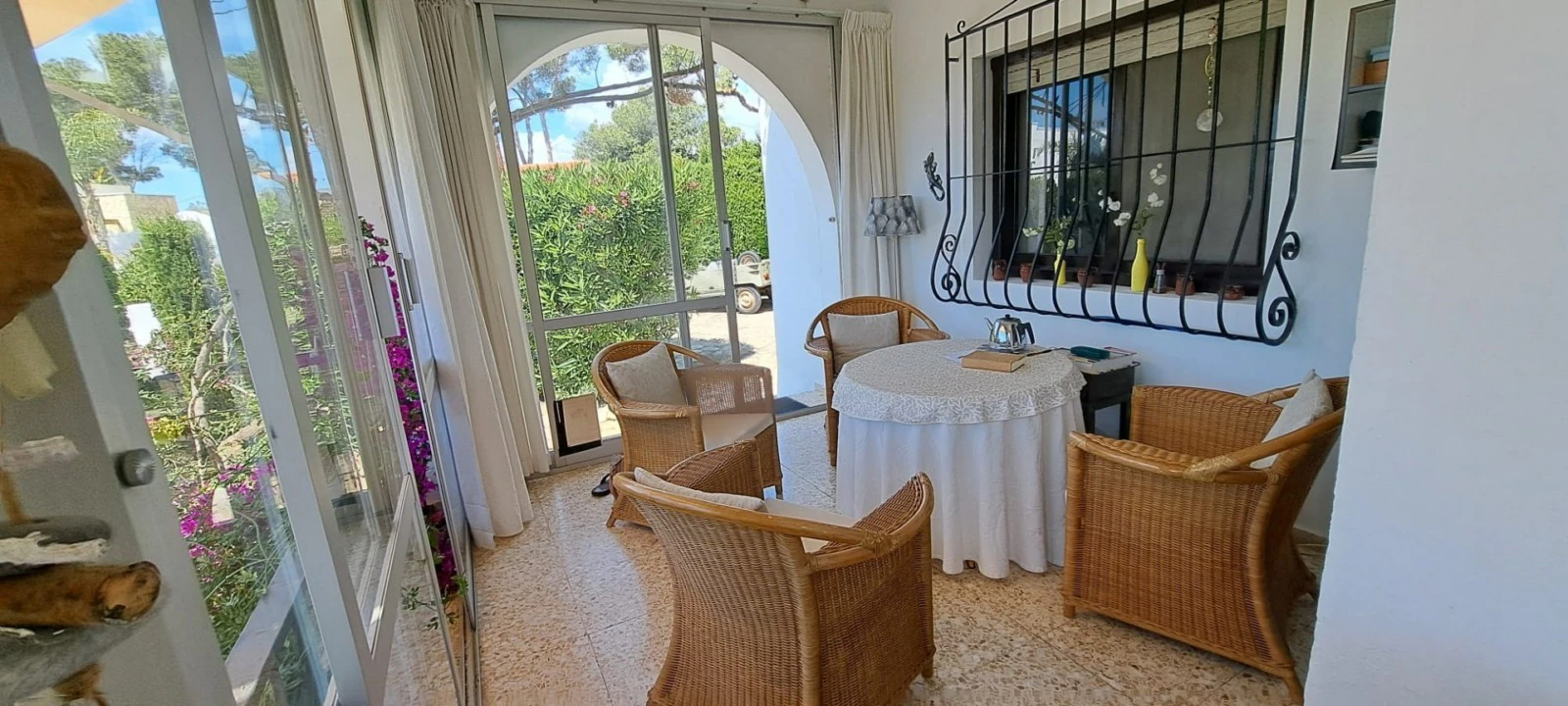 Charming 2-Bedroom Chalet for Sale in Benissa, Alicante