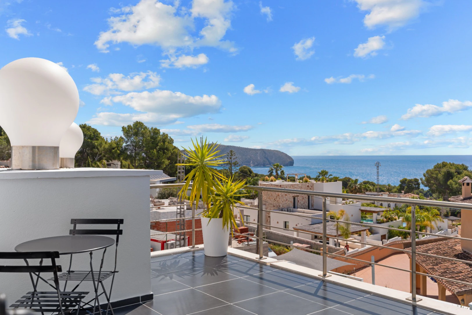 Villa de luxe avec vue sur la mer à vendre à Moraira – emplacement privilégié, piscine privée et tranquillité maximale