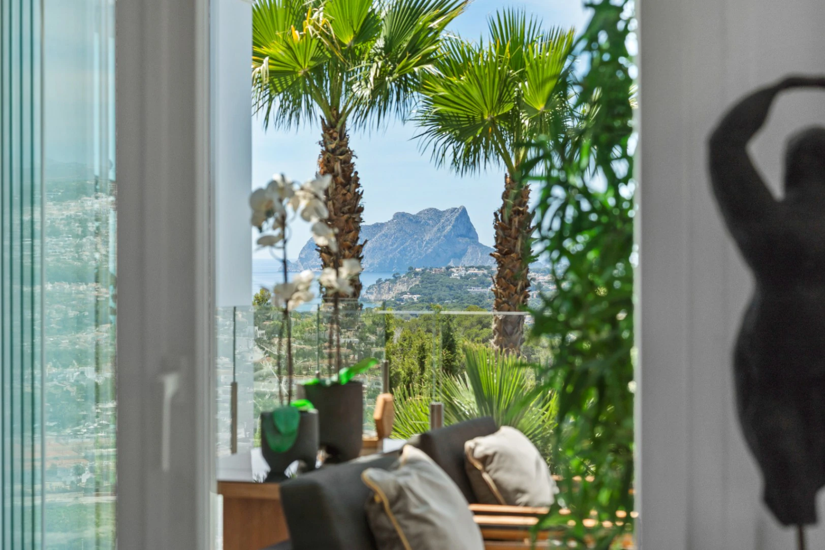 Villa de lujo en Moraira, 5 habitaciones, piscina privada  y vistas al mar y montaña