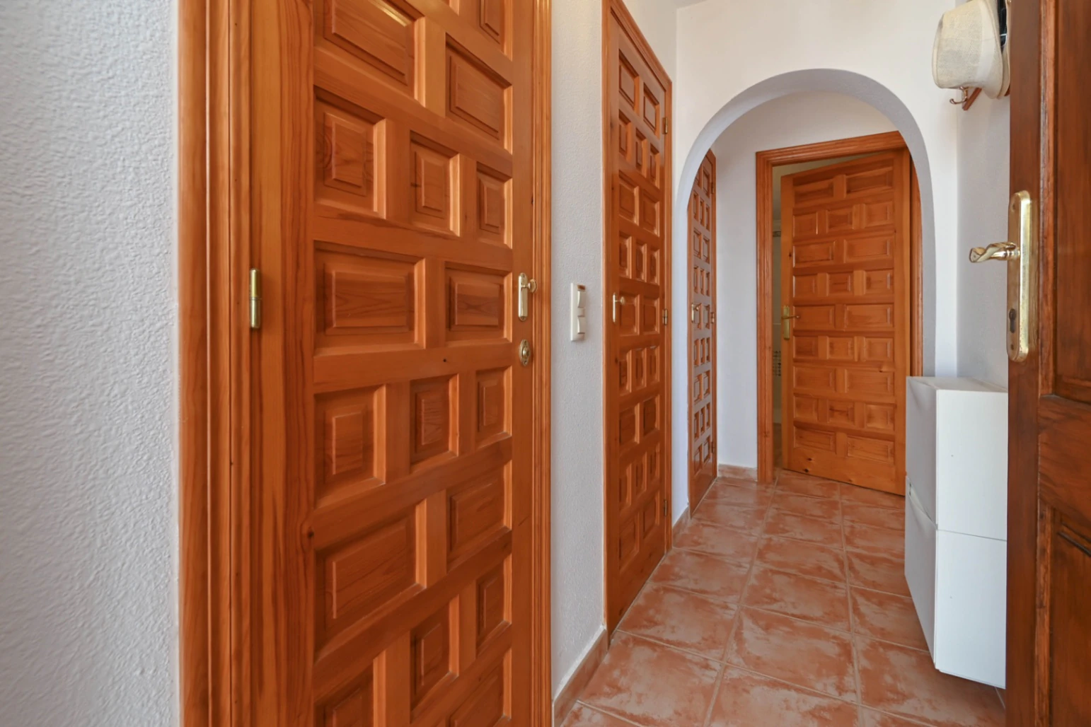 APARTAMENTO EN PUEBLO PANORAMA CON IMPRESIONANTES VISTAS AL MAR. PRIMER PISO