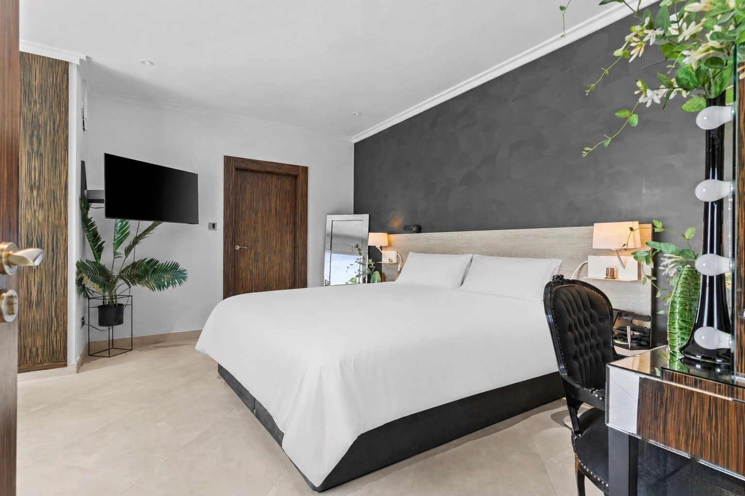 Villa de lujo en Moraira, 5 habitaciones, piscina privada  y vistas al mar y montaña