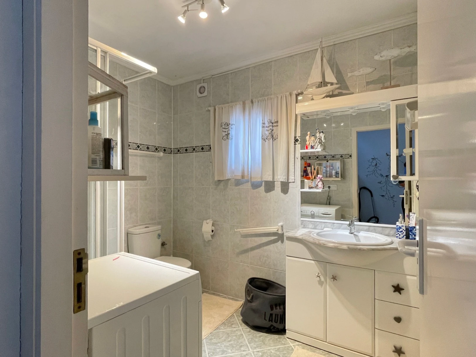 Acogedora villa con piscina privada y vistas abiertas en Benissa