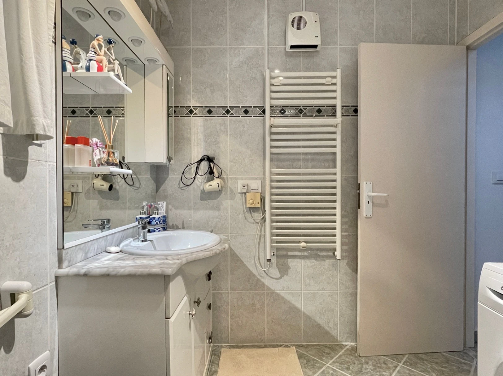 Acogedora villa con piscina privada y vistas abiertas en Benissa