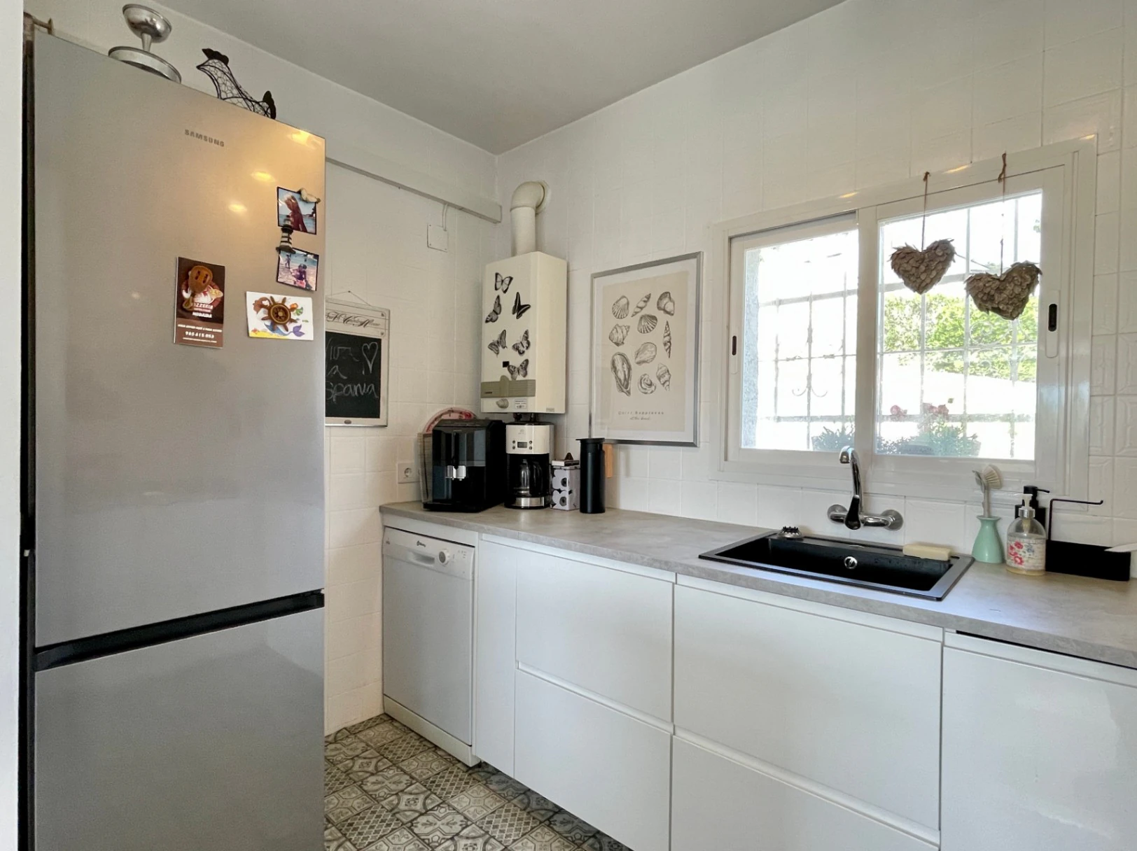 Acogedora villa con piscina privada y vistas abiertas en Benissa