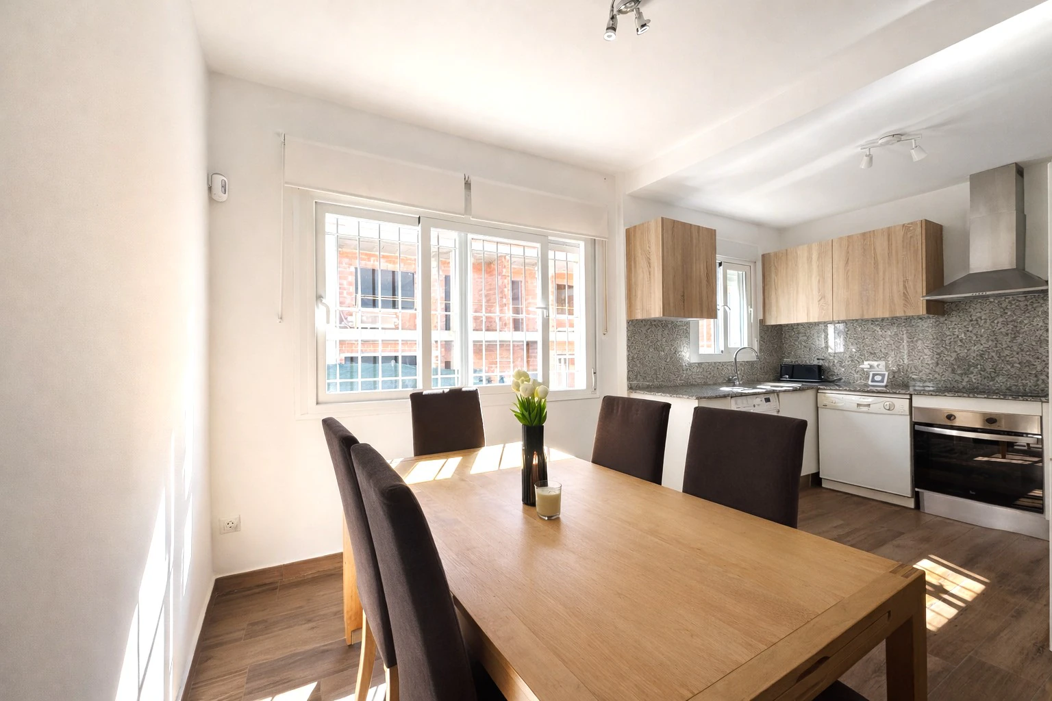 Gelijkvloers appartement te koop in Teulada met patio, dubbele parkeerplaats en berging – Calle Ibiza