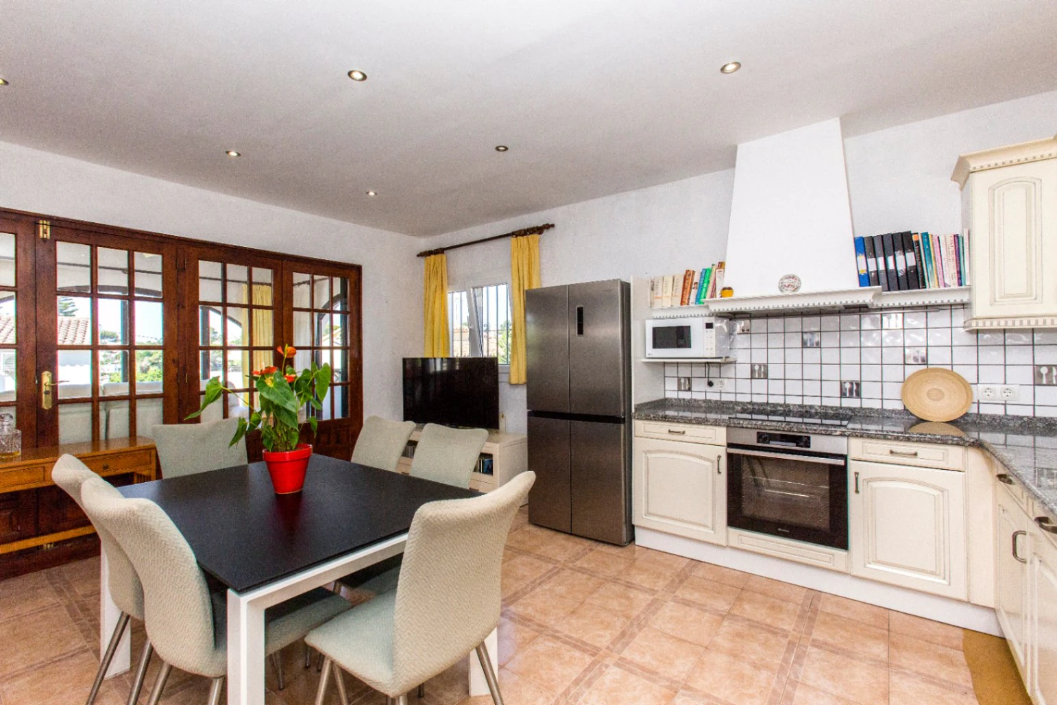 Deels gerenoveerde villa te koop in Benissa Costa