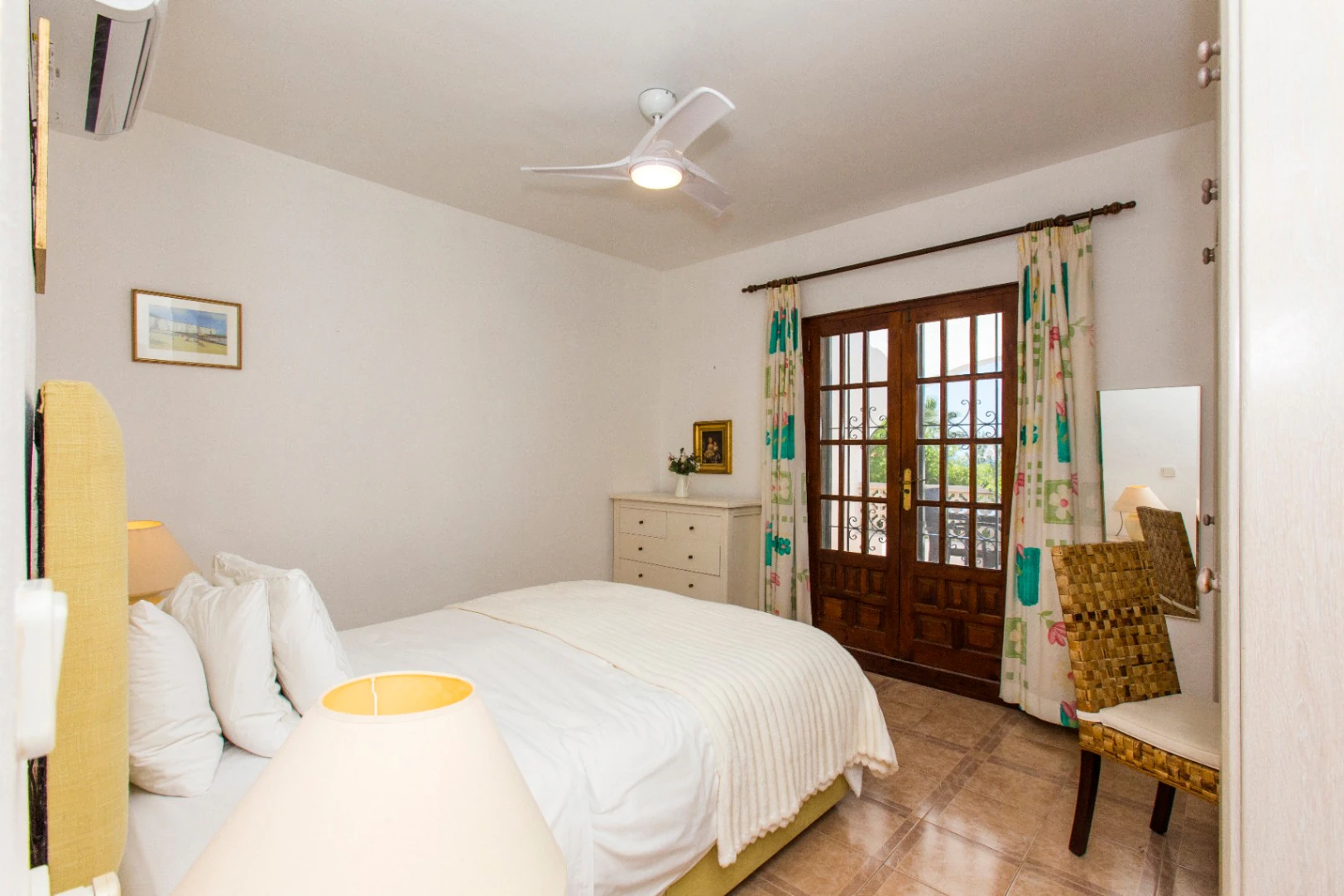 Deels gerenoveerde villa te koop in Benissa Costa