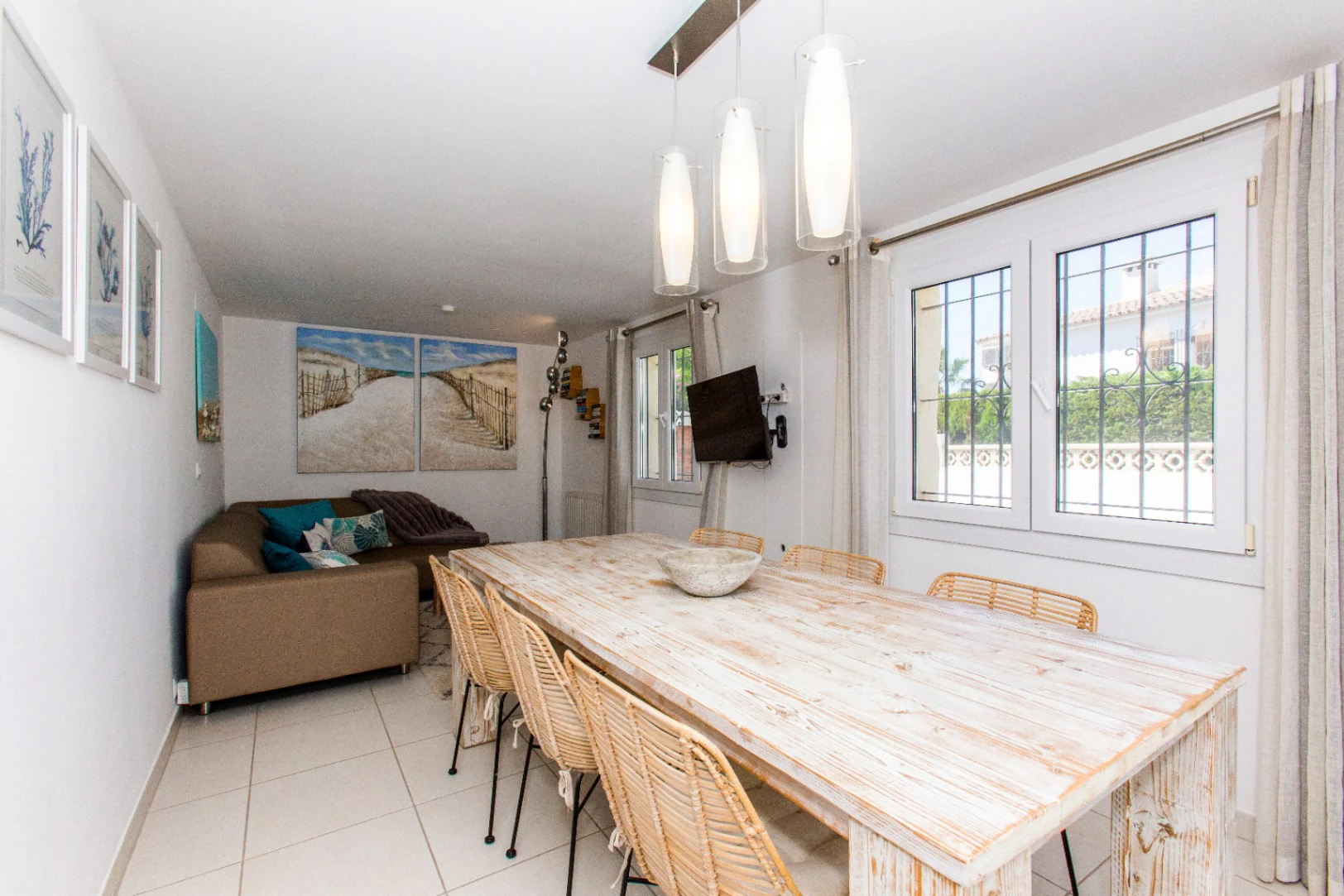 Deels gerenoveerde villa te koop in Benissa Costa