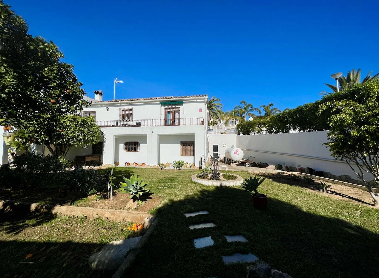 Villa con vistas al mar en venta en Benissa, San Jaime