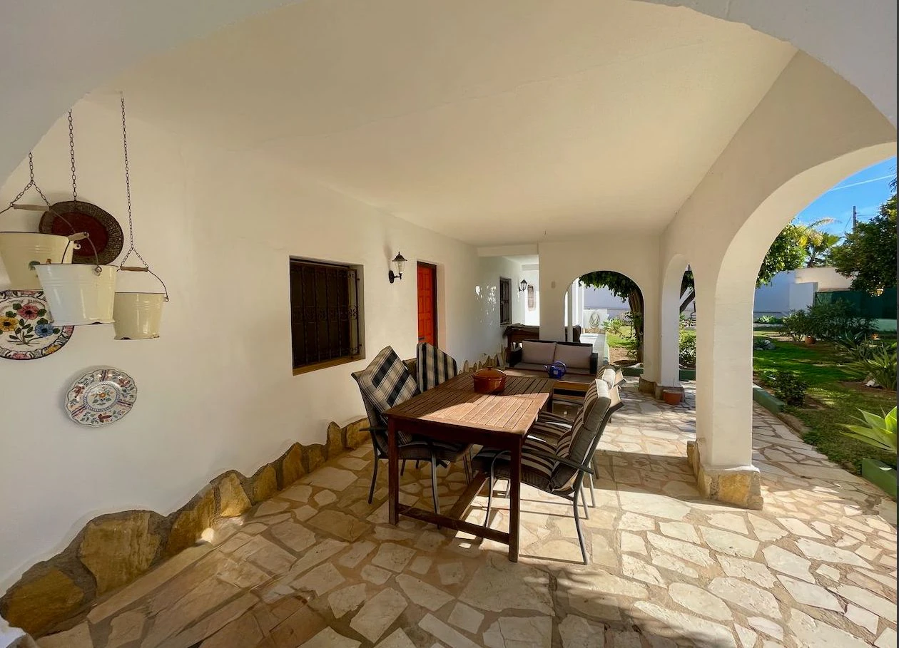 Villa con vistas al mar en venta en Benissa, San Jaime