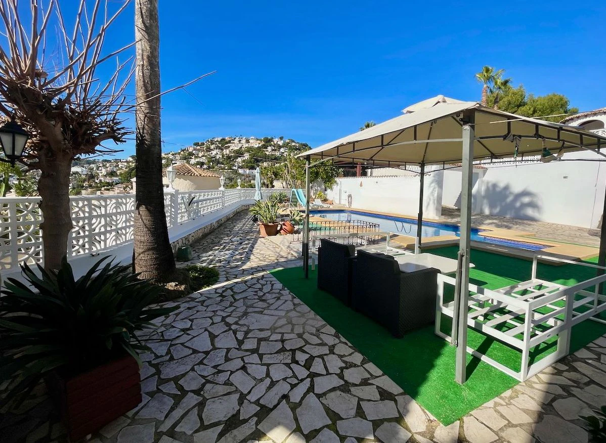 Villa con vistas al mar en venta en Benissa, San Jaime