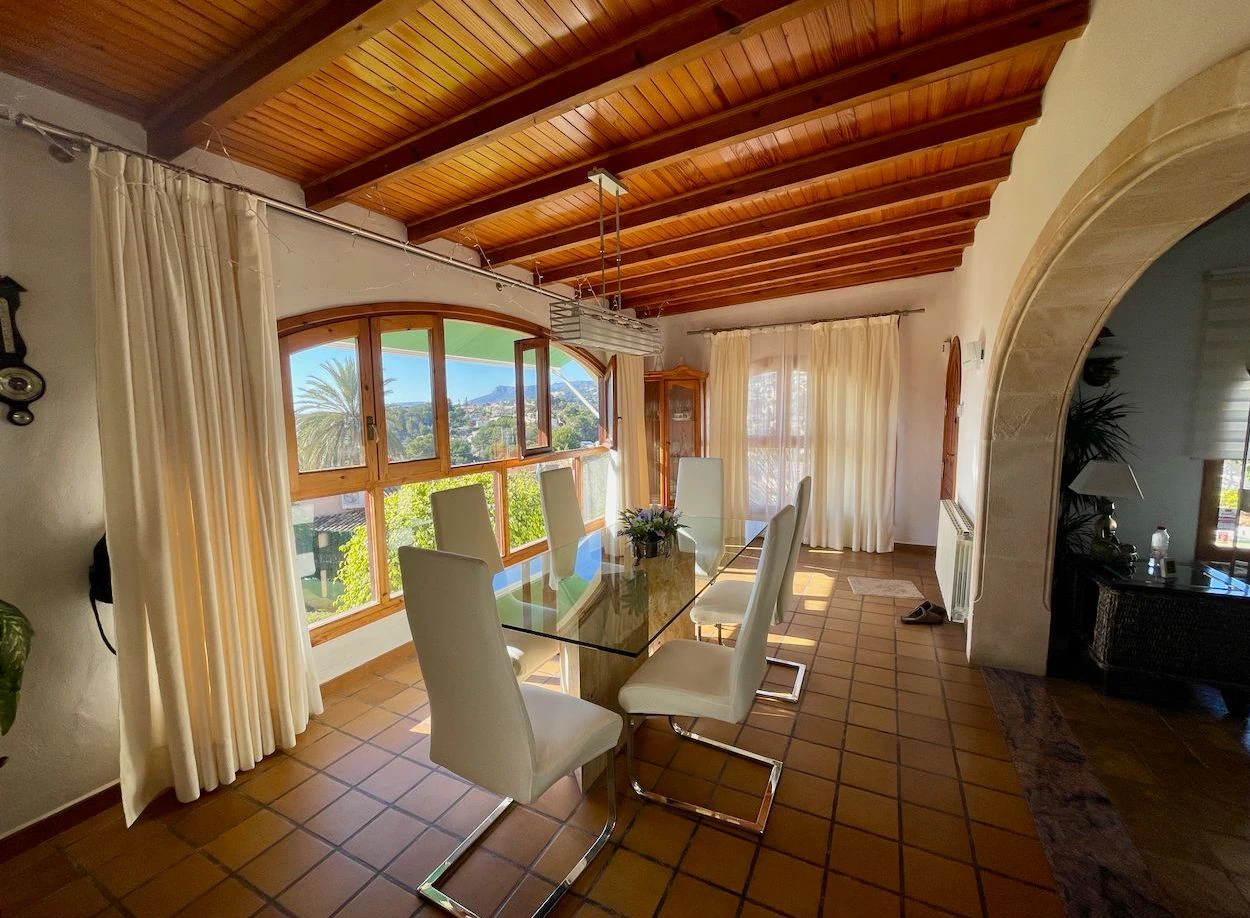 Villa con vistas al mar en venta en Benissa, San Jaime