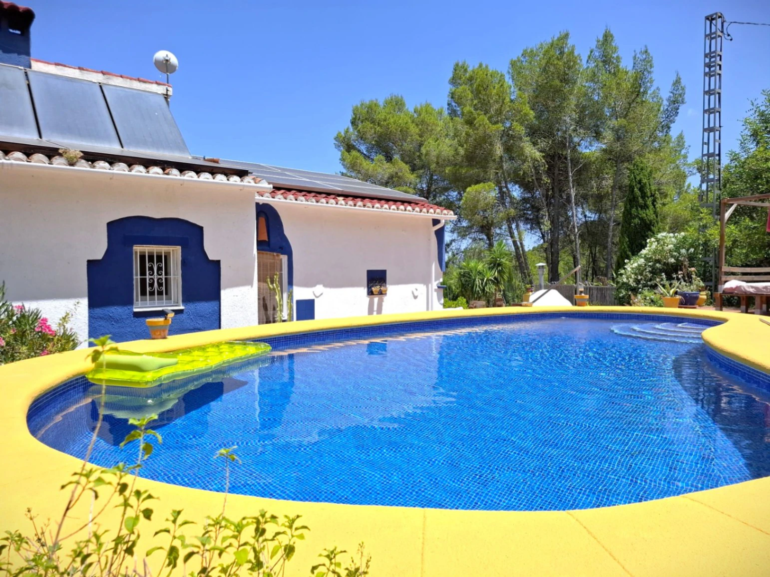 Finca con mucho encanto en Parcent a la Venta