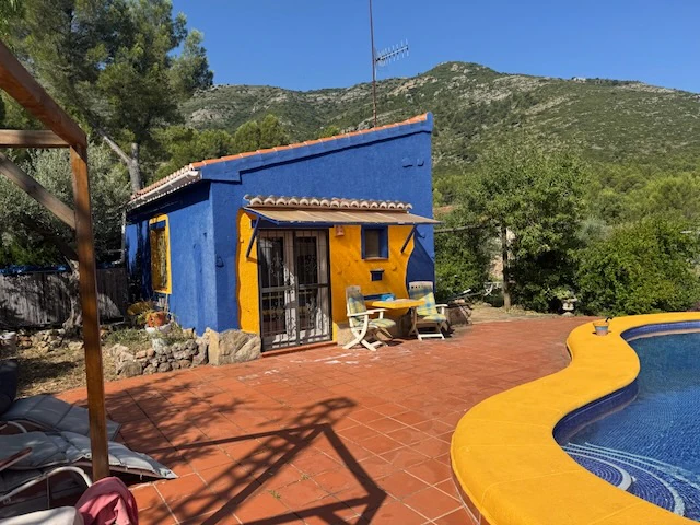 Finca con mucho encanto en Parcent a la Venta