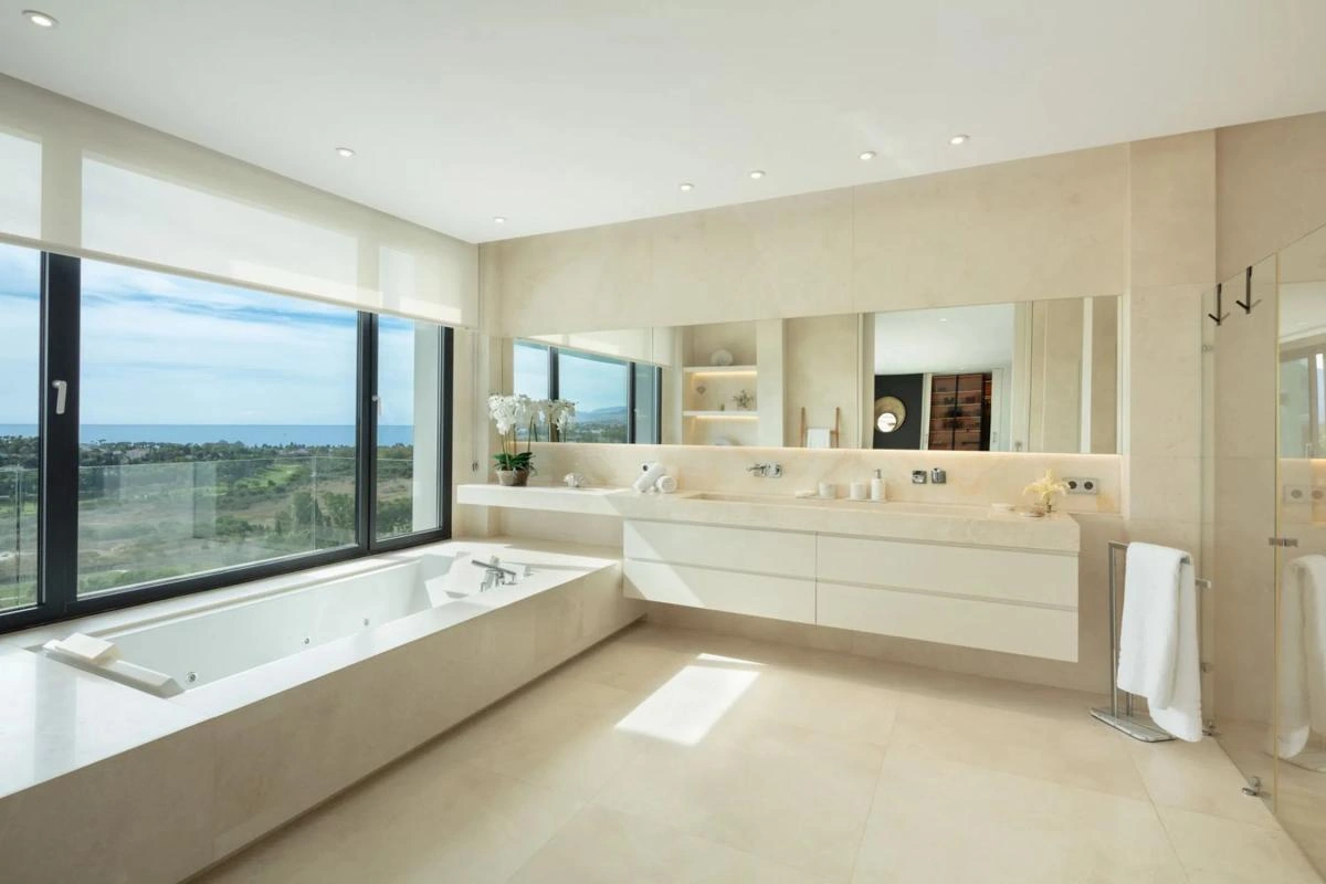 Villa for sale in Benahavís