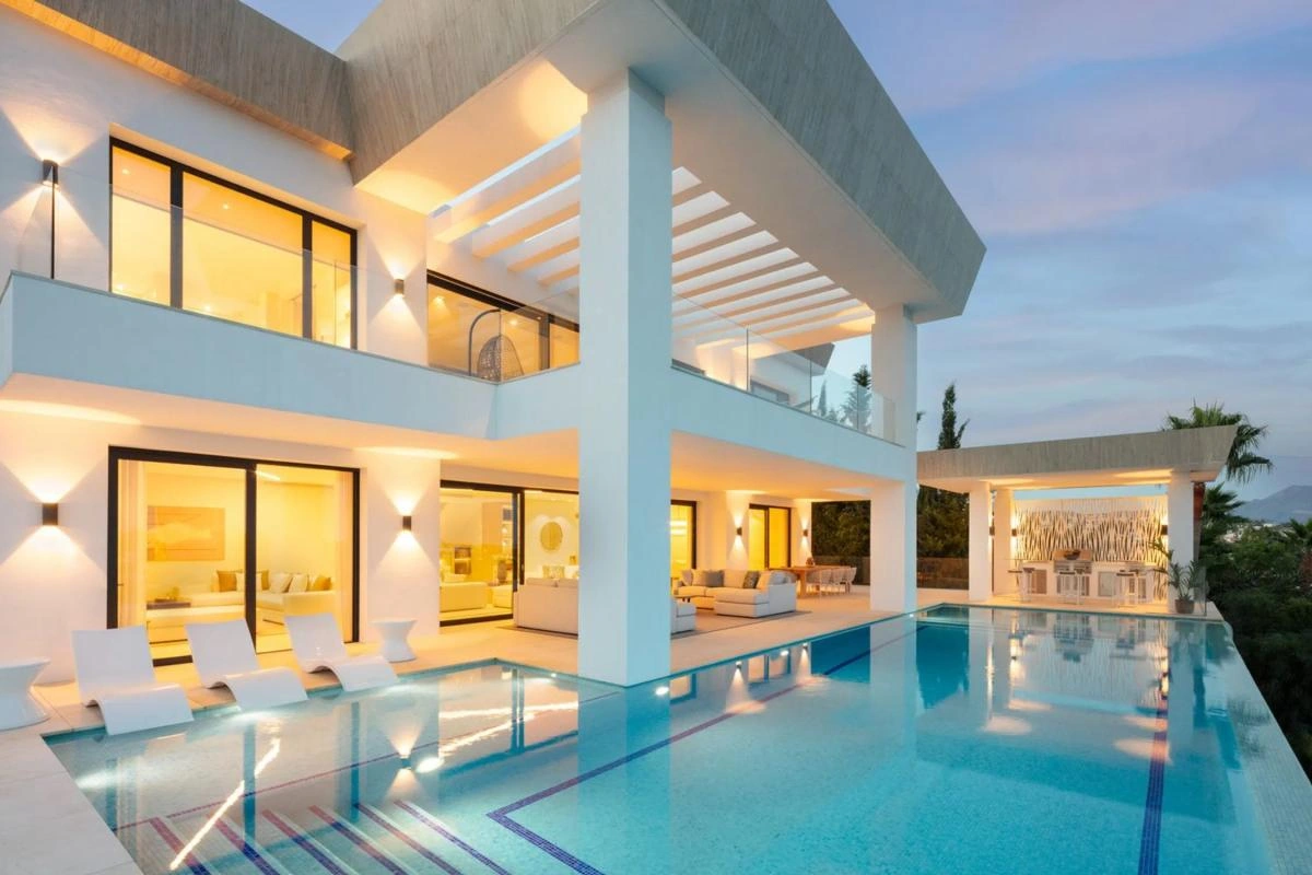 Villa for sale in Benahavís
