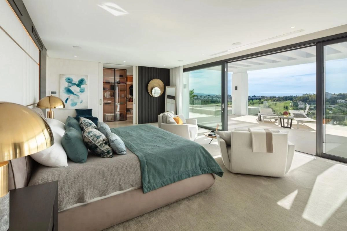 Villa for sale in Benahavís