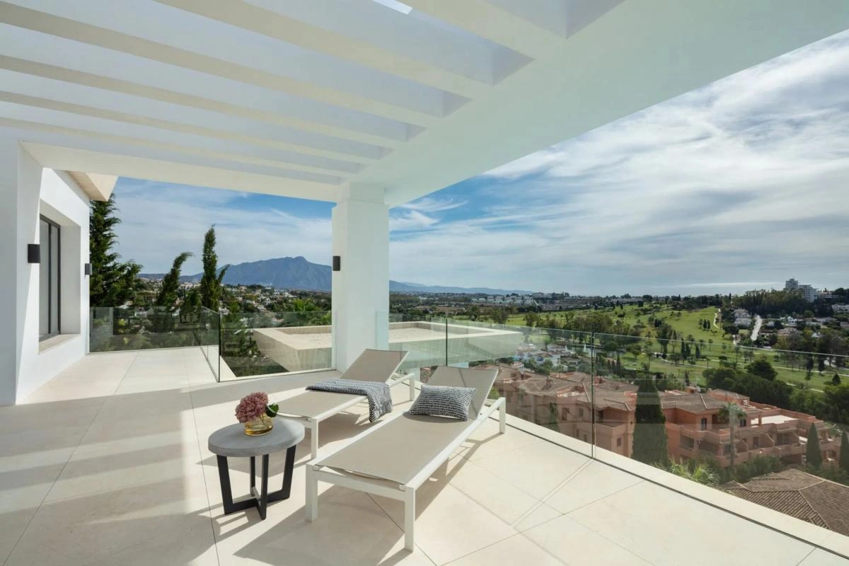 Villa for sale in Benahavís
