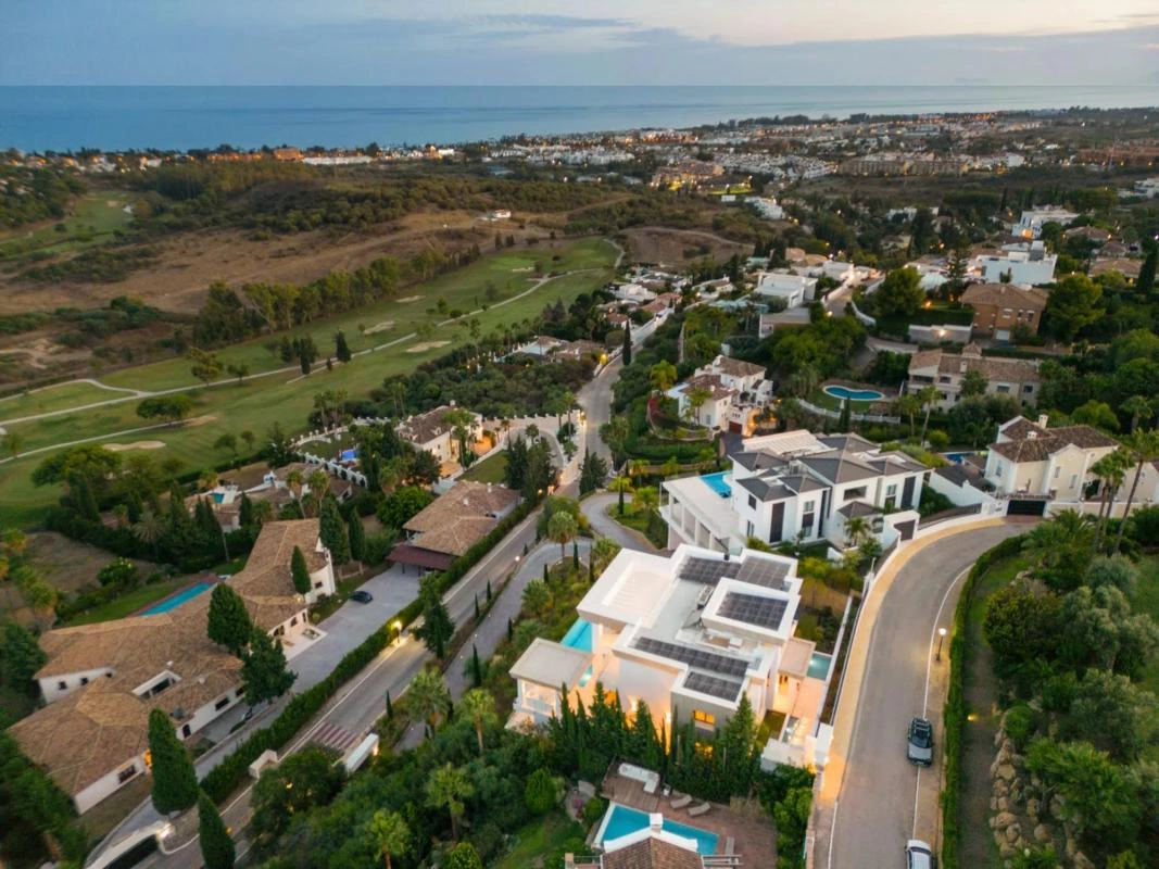 Villa for sale in Benahavís