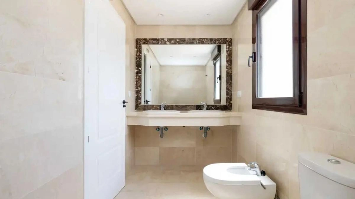 Casa adosada en venta en Estepona
