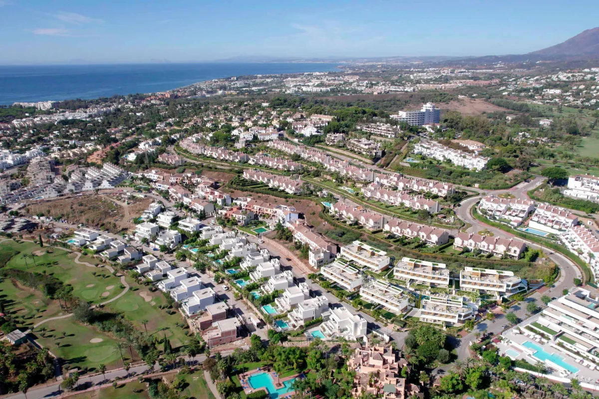 Casa adosada en venta en Estepona