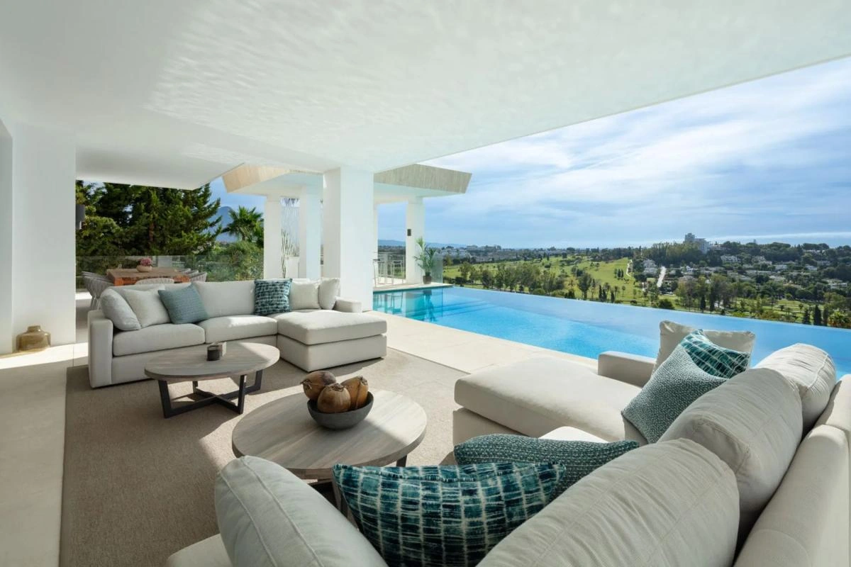 Villa for sale in Benahavís