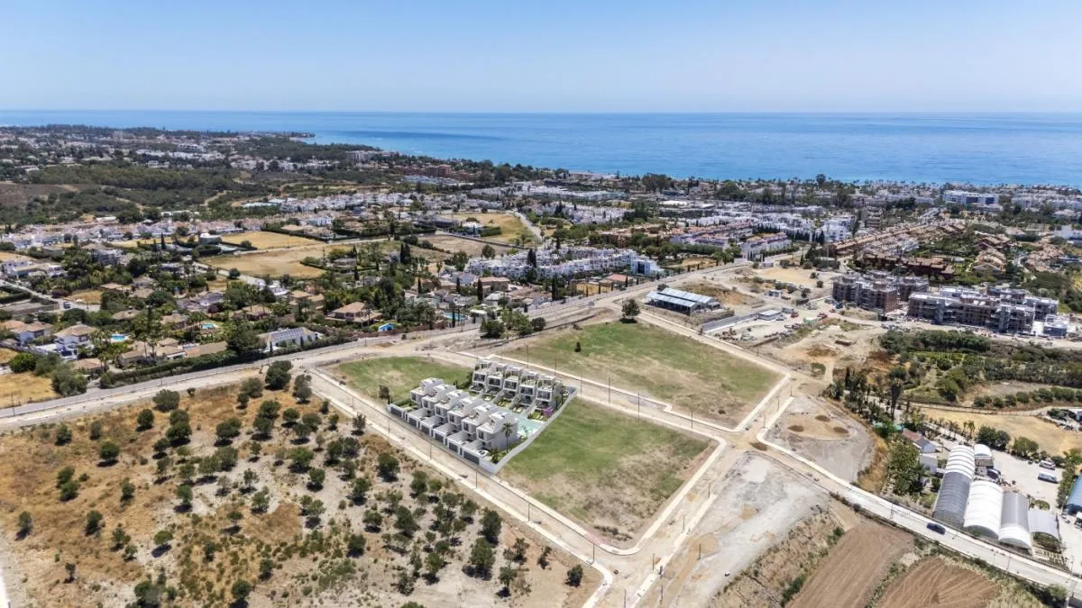 Casa adosada en venta en Estepona