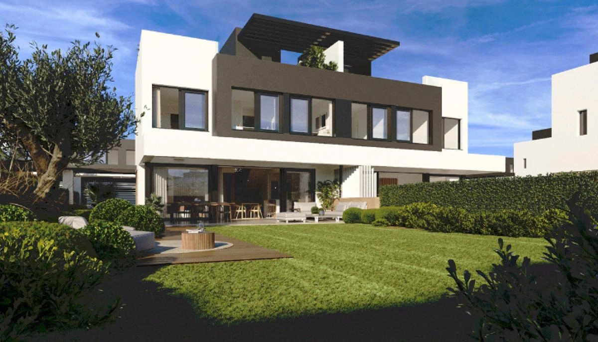 Casa adosada en venta en Estepona