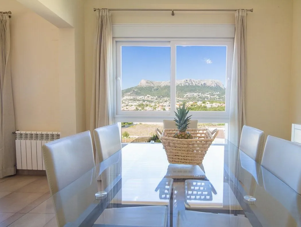 Villa en Venta en Casanova, Calpe, Alicante