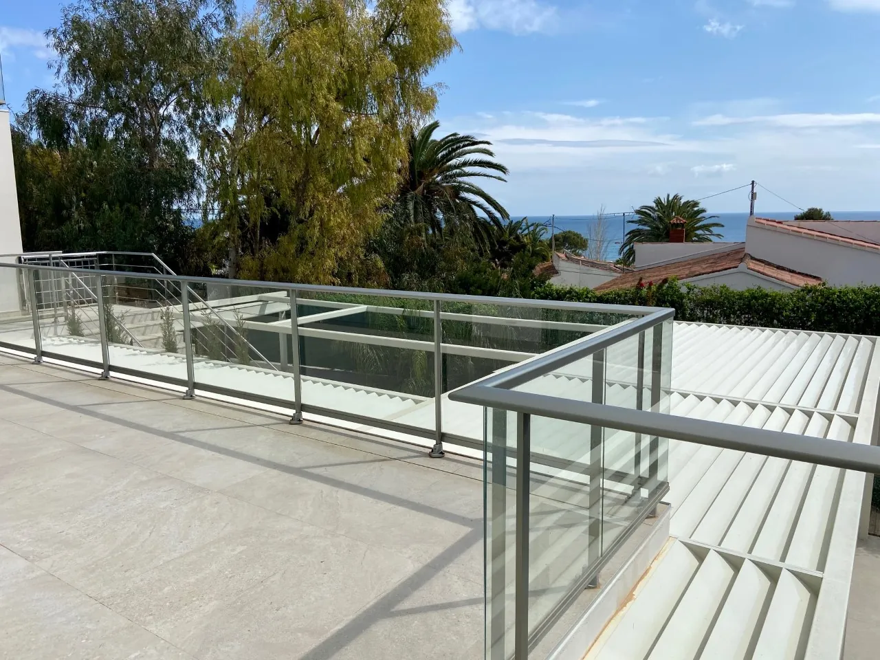 Exclusiva villa mediterránea con vistas al mar