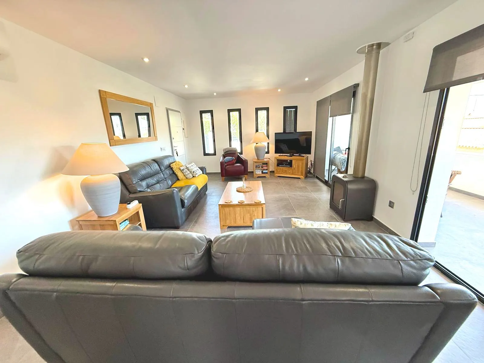 Villa moderna en una sola planta , ideal para vivir todo el año