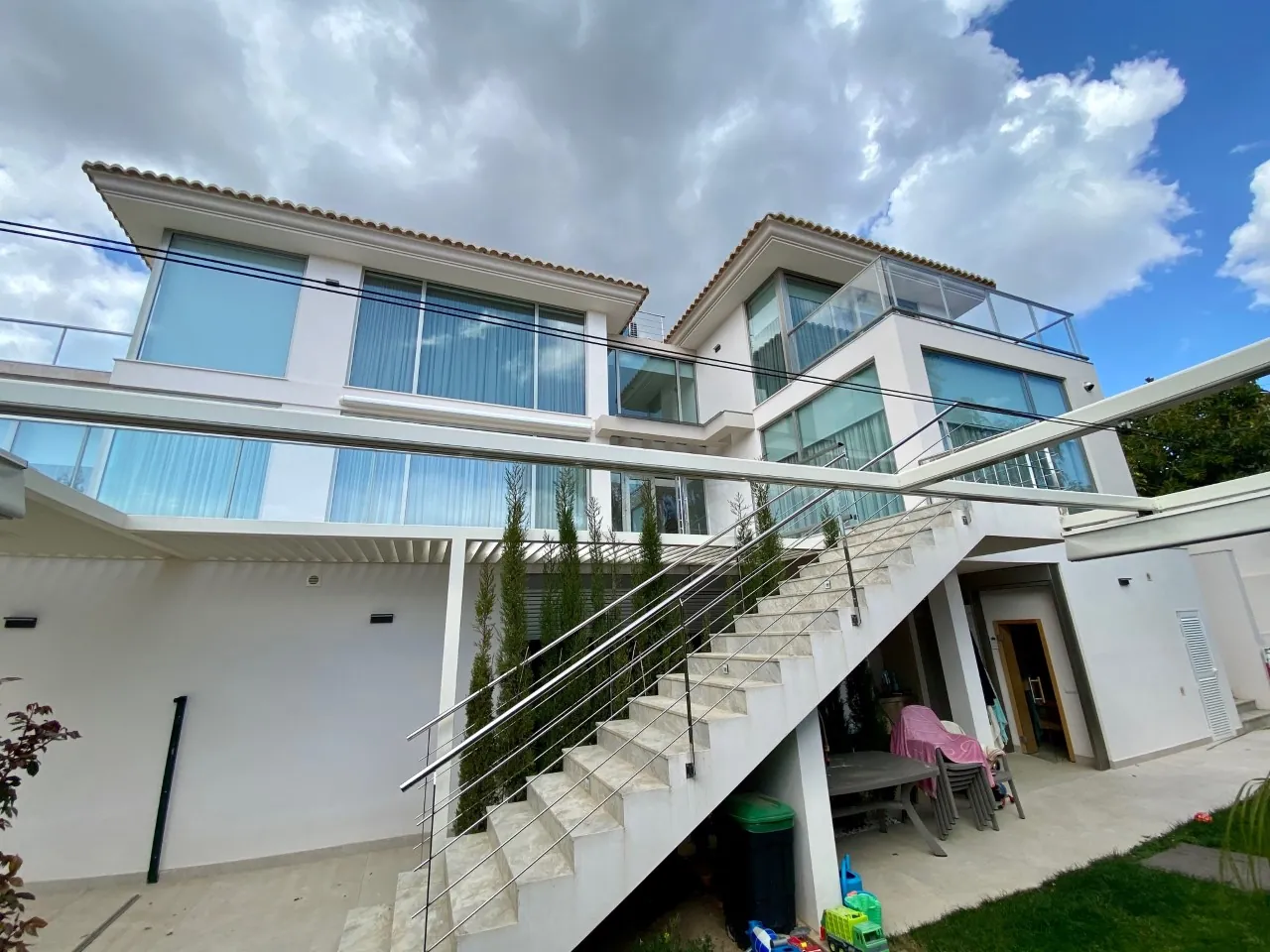 Exclusiva villa mediterránea con vistas al mar
