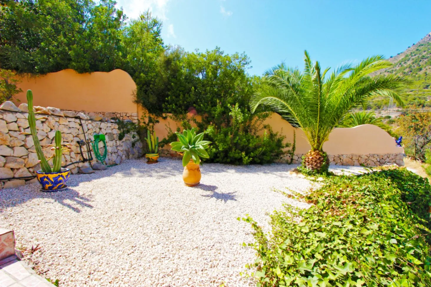 Villa de 3 dormitorios con vistas al mar y a las montañas