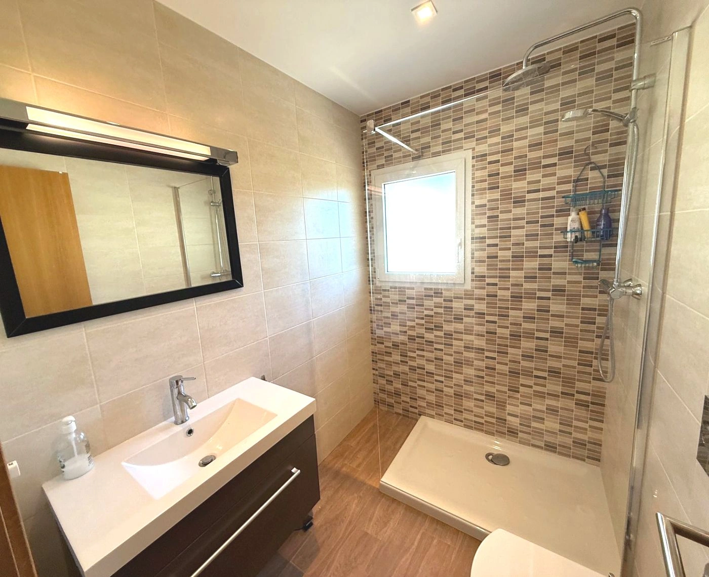 Elegante villa con piscina y privilegiadas vistas al Peñón de Ifach