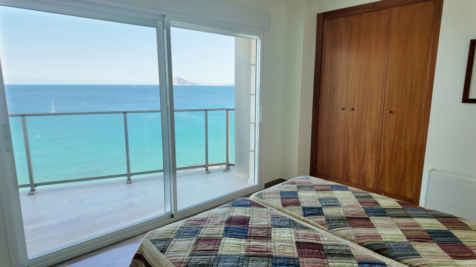Apartamento en venta de 3 dormitorios en Puerto, Calpe.